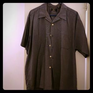 Men's short sleeved button down shirt